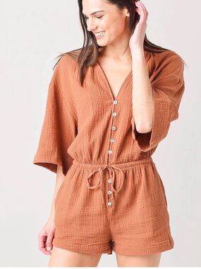 Z supply brown zephyr cotton gauze shell button romper womens S tie waist